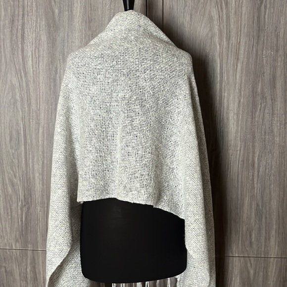 Steve Madden Scarf - Picture 4 of 9